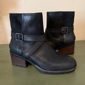 Women’s Cate Buckle Sorel boots